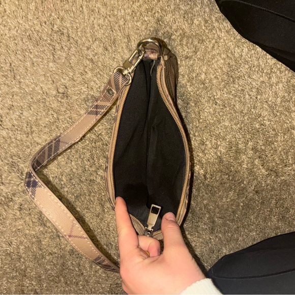 Purse - Picture 2 of 2